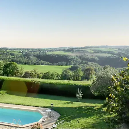 Elegante A Avec Piscine Privee * Mur-de-Barrez