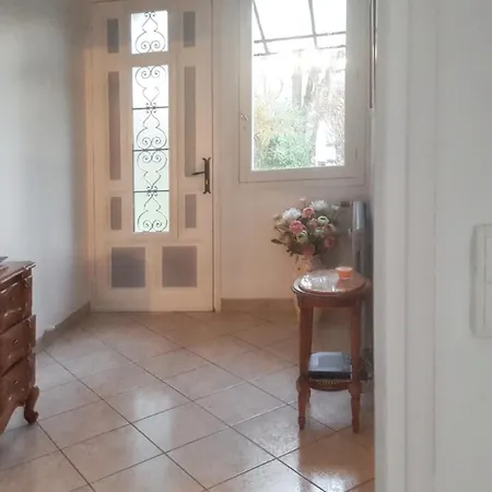 élégante à Avec Piscine Privée Mur-de-Barrez